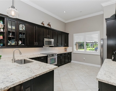 5265 Messina Street - Photo Thumbnail 3