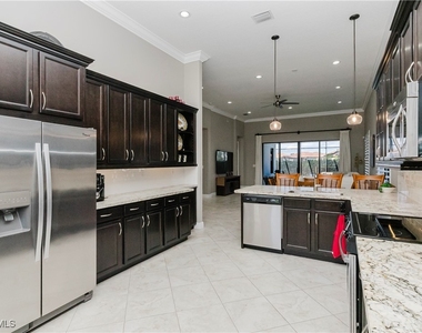 5265 Messina Street - Photo Thumbnail 5