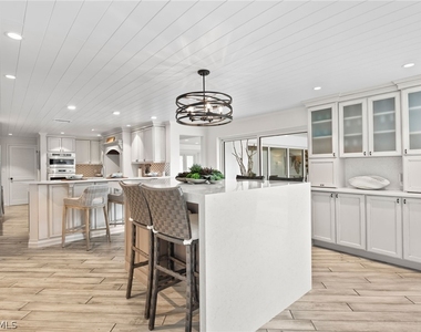 3737 Crayton Road - Photo Thumbnail 9