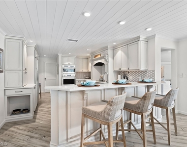 3737 Crayton Road - Photo Thumbnail 11
