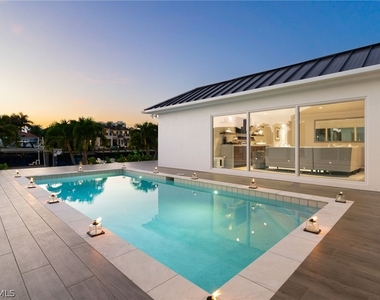 3737 Crayton Road - Photo Thumbnail 5