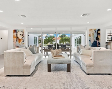 3737 Crayton Road - Photo Thumbnail 8