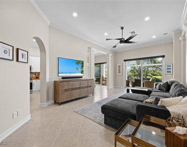 8446 Mallards Way - Photo Thumbnail 5