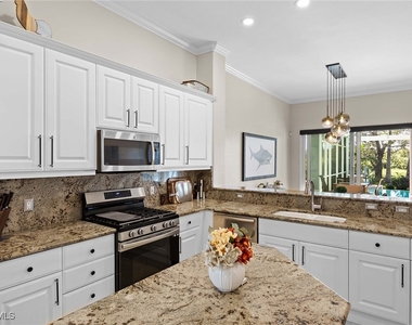 8446 Mallards Way - Photo Thumbnail 13