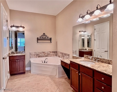 174 Shadroe Cove Circle - Photo Thumbnail 9