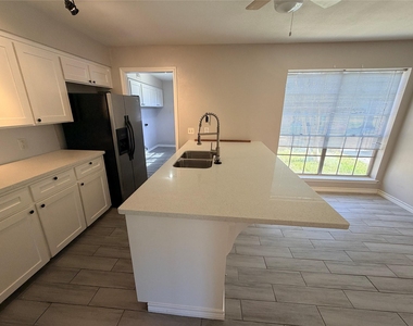 1607 Chestnut Ridge Road - Photo Thumbnail 9