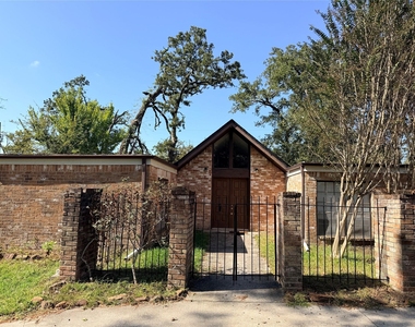 1607 Chestnut Ridge Road - Photo Thumbnail 1