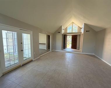 1607 Chestnut Ridge Road - Photo Thumbnail 4