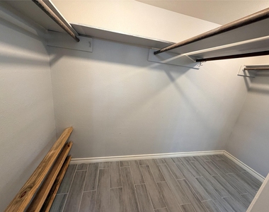 1607 Chestnut Ridge Road - Photo Thumbnail 22