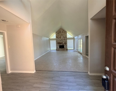1607 Chestnut Ridge Road - Photo Thumbnail 3
