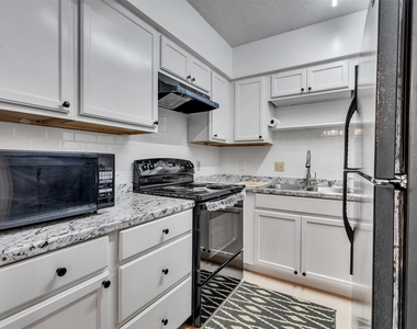 2601 Bellefontaine Street - Photo Thumbnail 10