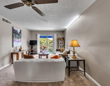 2601 Bellefontaine Street - Photo Thumbnail 3