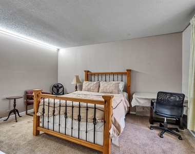 2601 Bellefontaine Street - Photo Thumbnail 16