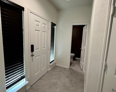 3322 Harvest Meadow Lane - Photo Thumbnail 8
