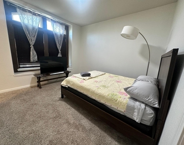 3322 Harvest Meadow Lane - Photo Thumbnail 19