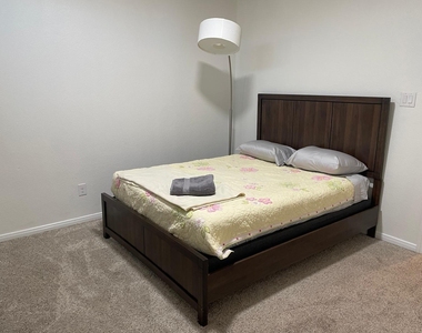 3322 Harvest Meadow Lane - Photo Thumbnail 25