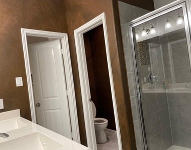 3322 Harvest Meadow Lane - Photo Thumbnail 33