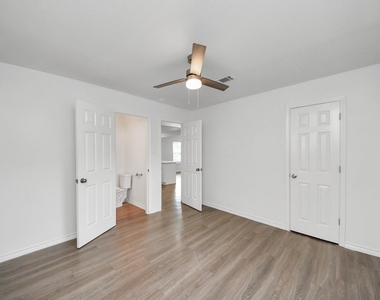 7004 Conley Street - Photo Thumbnail 14