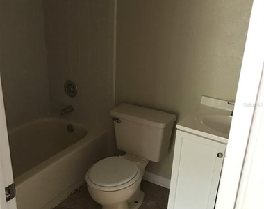 7101 E Bank Drive - Photo Thumbnail 9