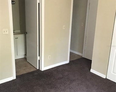 7101 E Bank Drive - Photo Thumbnail 8