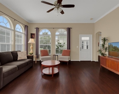 604 Nadina Place - Photo Thumbnail 10