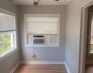 514 Avenue C Ne - Photo Thumbnail 6