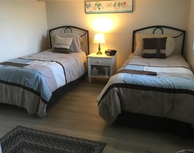 1571 S Atlantic Avenue - Photo Thumbnail 9
