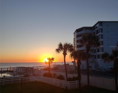1571 S Atlantic Avenue - Photo Thumbnail 2