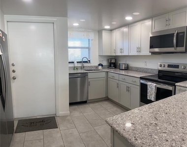 1571 S Atlantic Avenue - Photo Thumbnail 4