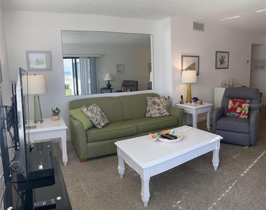 1571 S Atlantic Avenue - Photo Thumbnail 10