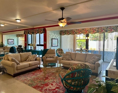 500 Park Boulevard S - Photo Thumbnail 3