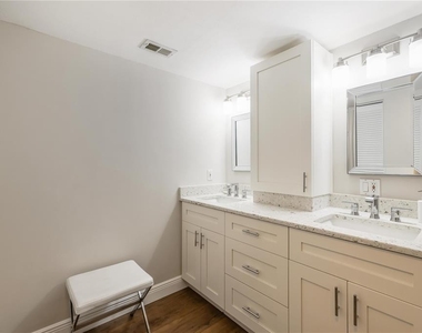1500 Park Beach Circle - Photo Thumbnail 25
