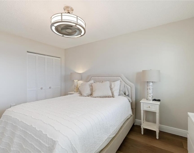 1500 Park Beach Circle - Photo Thumbnail 32