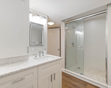 1500 Park Beach Circle - Photo Thumbnail 26