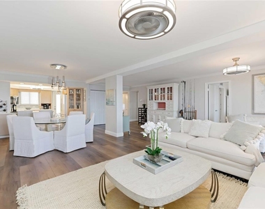 1500 Park Beach Circle - Photo Thumbnail 13