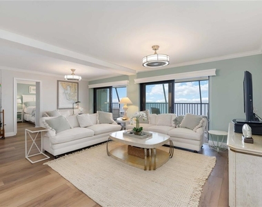 1500 Park Beach Circle - Photo Thumbnail 11