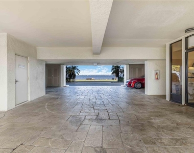 1500 Park Beach Circle - Photo Thumbnail 3