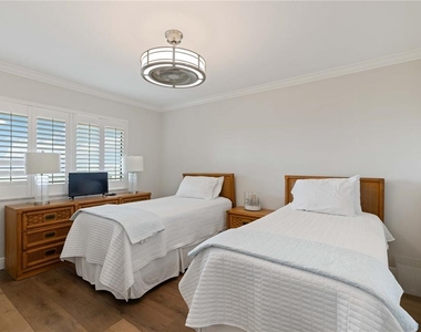 1500 Park Beach Circle - Photo Thumbnail 27