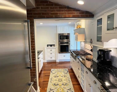 27 Brightwater Road - Photo Thumbnail 10