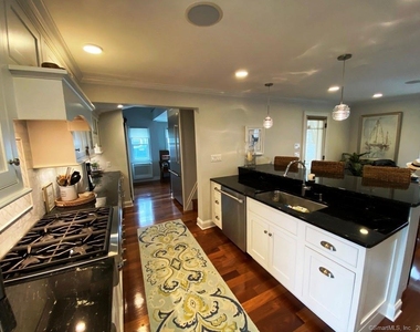 27 Brightwater Road - Photo Thumbnail 8