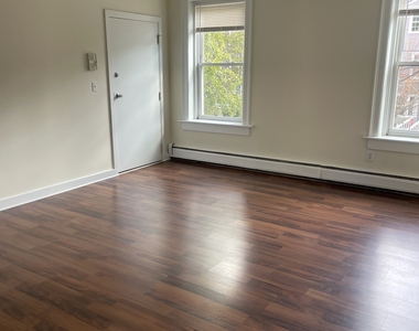 175 Humphrey Street - Photo Thumbnail 2