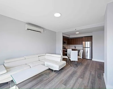 1111 Foster Avenue - Photo Thumbnail 1