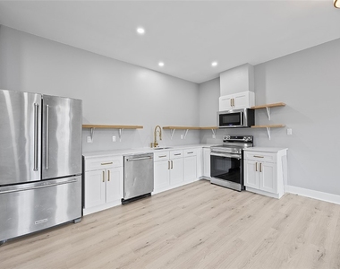 1109 E Carson St - Photo Thumbnail 1