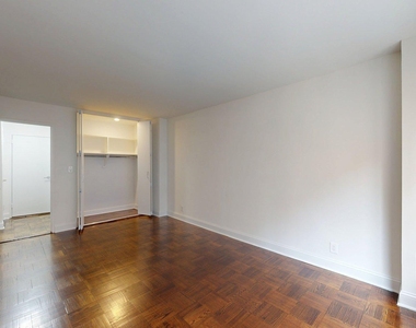 East 56th Street - Photo Thumbnail 2