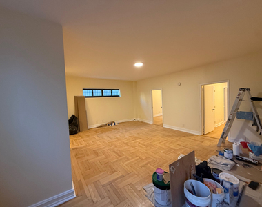 107 East 63rd Street - Photo Thumbnail 3
