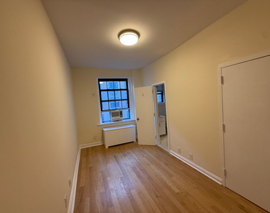 107 East 63rd Street - Photo Thumbnail 10