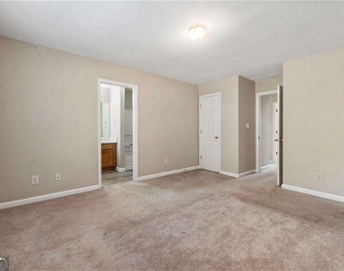 6750 Sunset Hills Boulevard - Photo Thumbnail 22