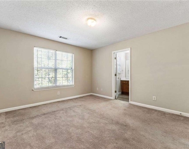 6750 Sunset Hills Boulevard - Photo Thumbnail 23