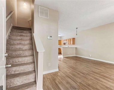 6750 Sunset Hills Boulevard - Photo Thumbnail 2