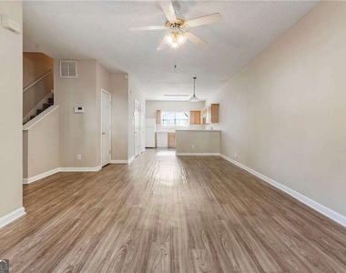 6750 Sunset Hills Boulevard - Photo Thumbnail 6